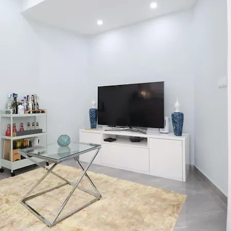 Puzzle Tao, - Local Apartment *